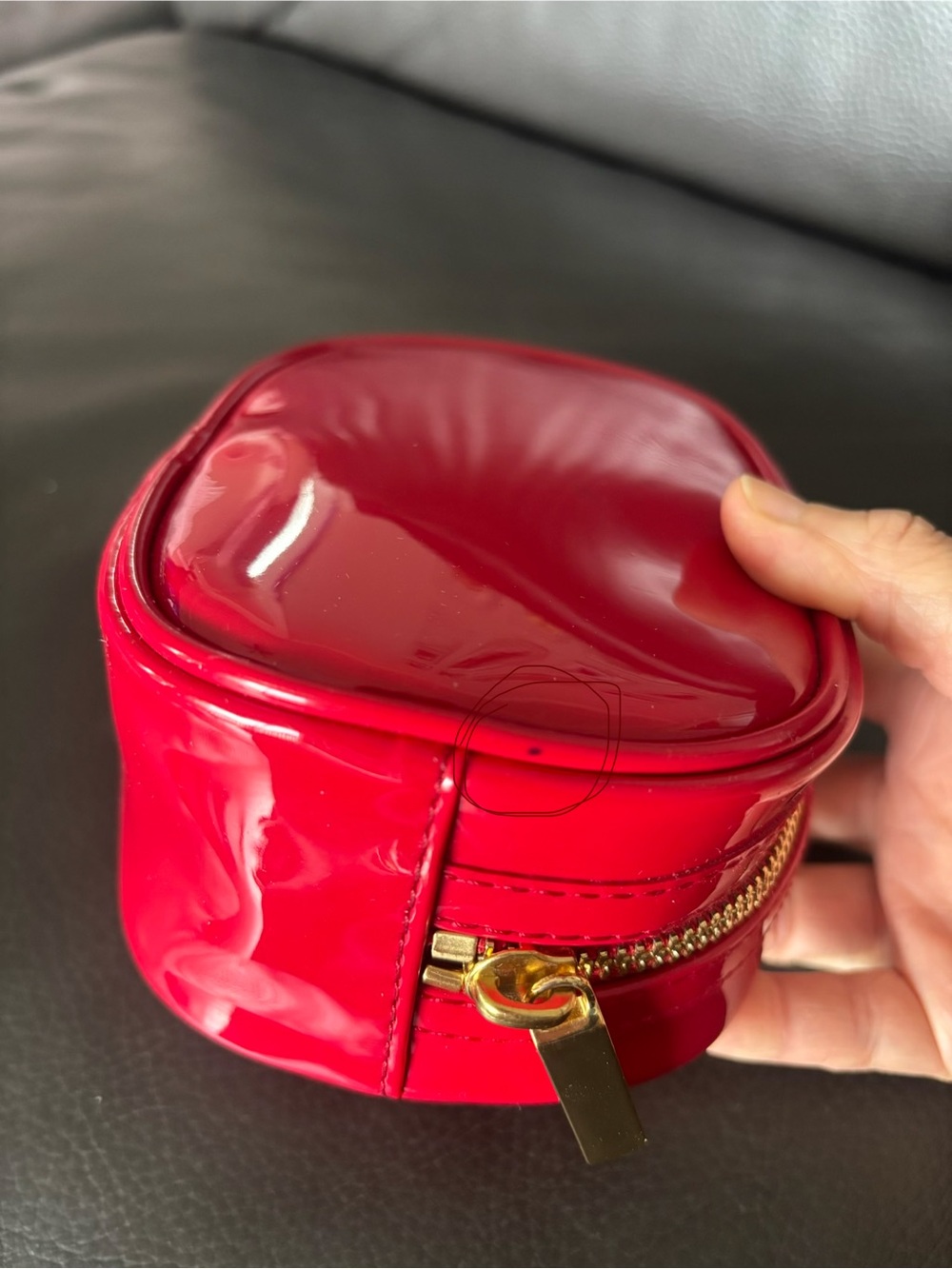 Tory Burch Red Patent Leather Cosmetic Toiletry Bag - Picture 5 of 11